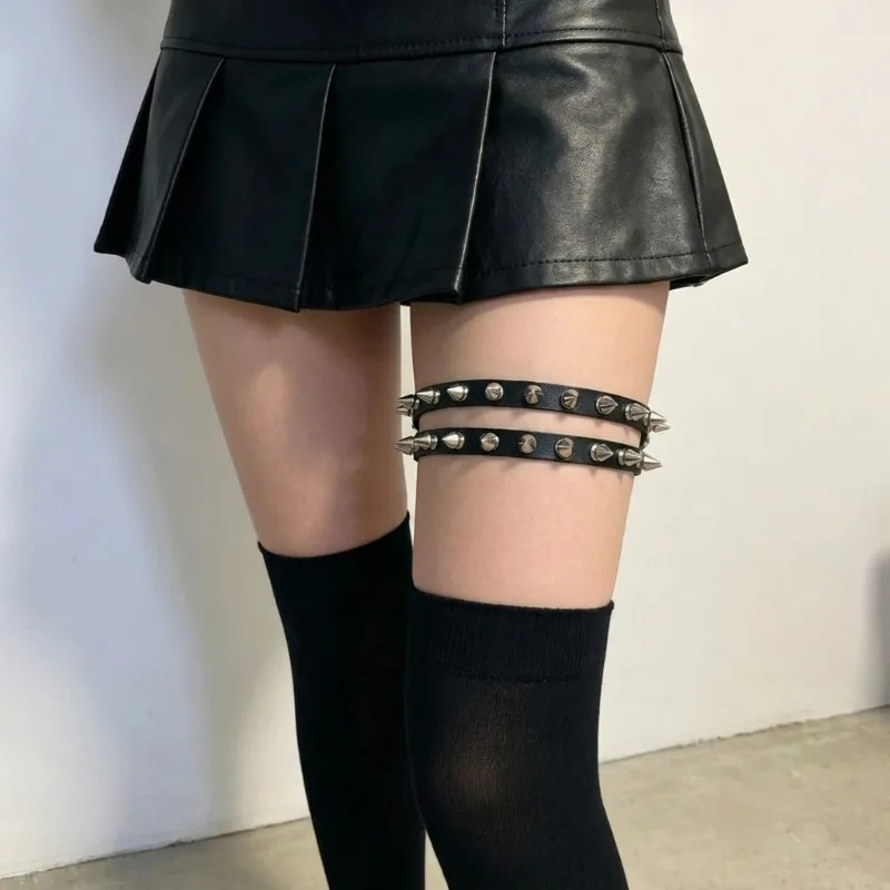 Garter Kaki Model Kerucut Dua  - Garter Belt Set ulasan dan harga